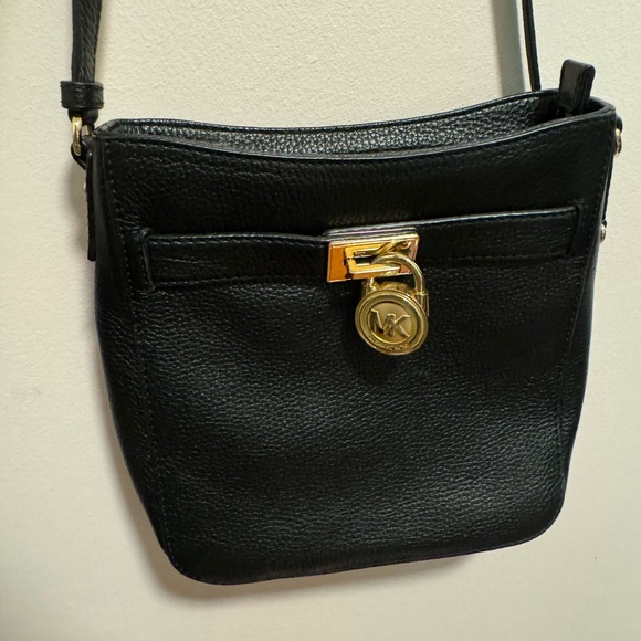 Michael Kors black crossbody pebble leather bag - Picture 2 of 4